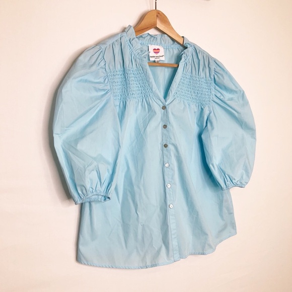 Hester & Orchard Blue puff sleeve, smocked detail button down blouse - Picture 6 of 9
